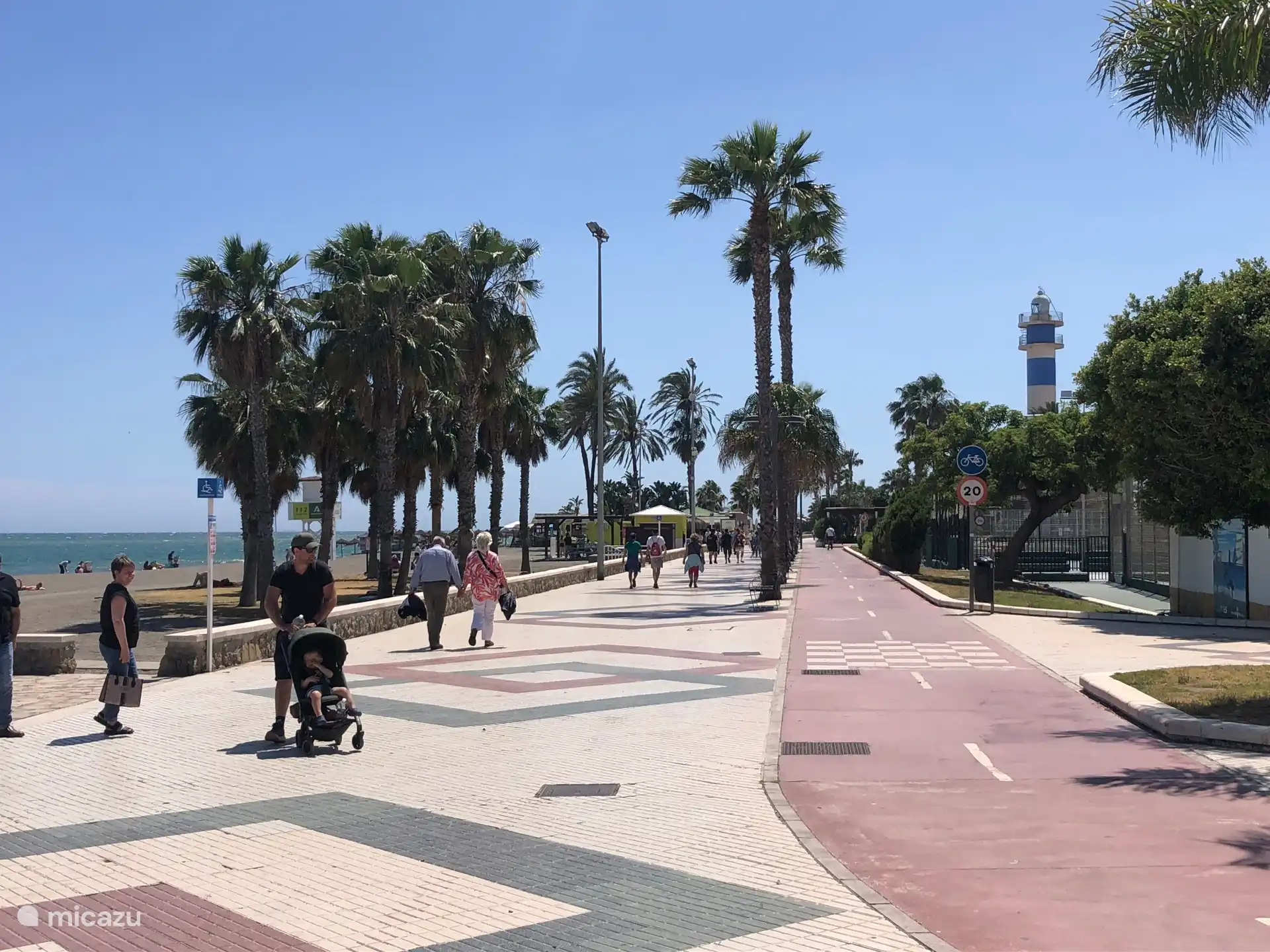 Torre del Mar (20km)