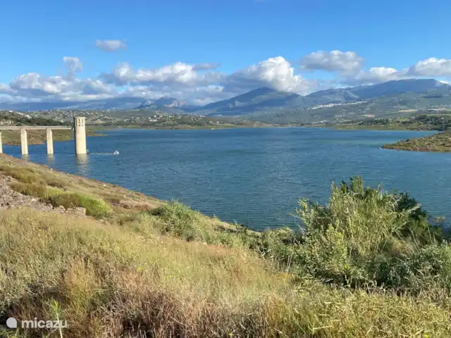 villa huren in Spanje, Andalusië, Viñuela – Villa los Romanes Lake Viñuela
