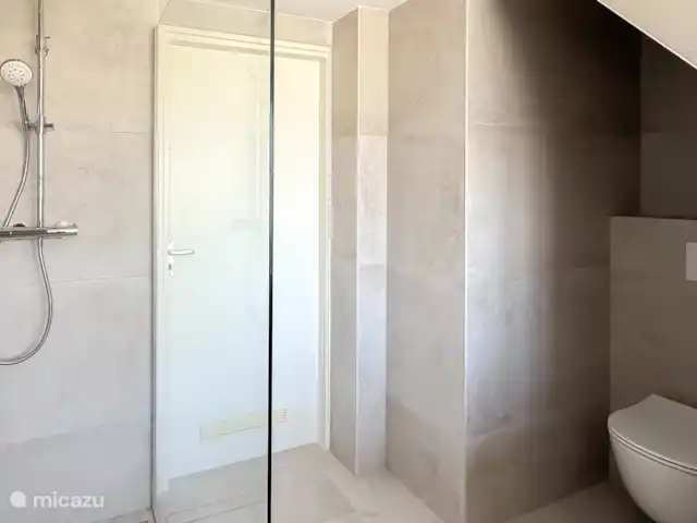 Le soleil au sabot | Pays-Bas, Hollande du Nord, Egmond aan den Hoef - maison de vacances Salle de bain 1er étage