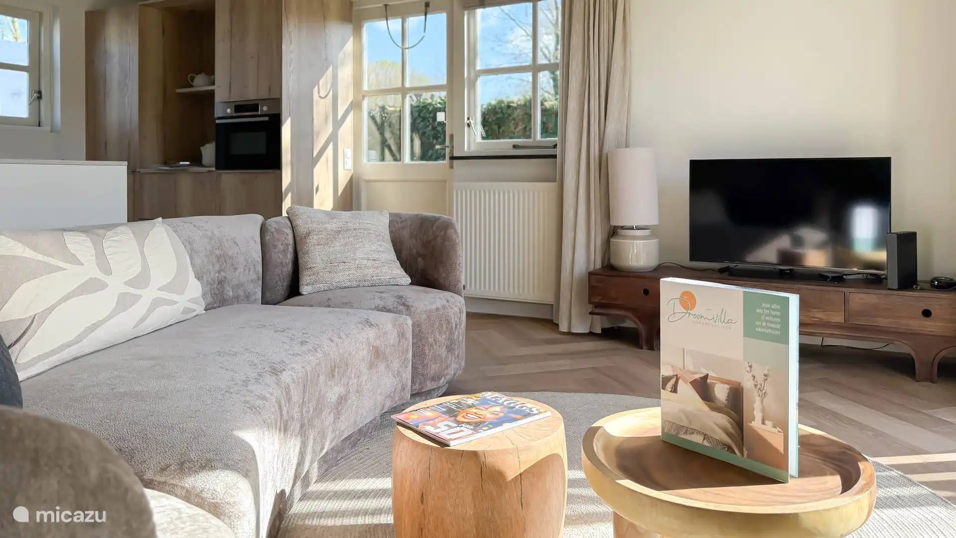 Detailfoto Wohnzimmer mit Blick auf die Küche