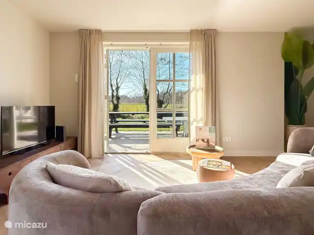 Le soleil au sabot | Pays-Bas, Hollande du Nord, Egmond aan den Hoef - maison de vacances Salon avec vue sur le jardin