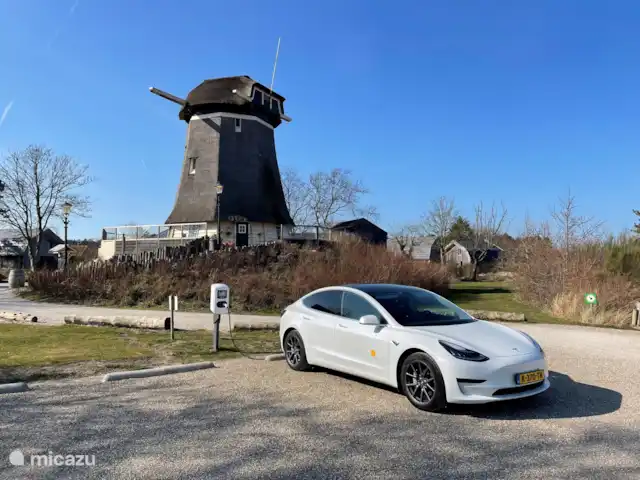 Le Moulin d’Egmond | Pays-Bas, Hollande du Nord, Egmond aan den Hoef - moulin Borne de recharge pour recharger les voitures électriques