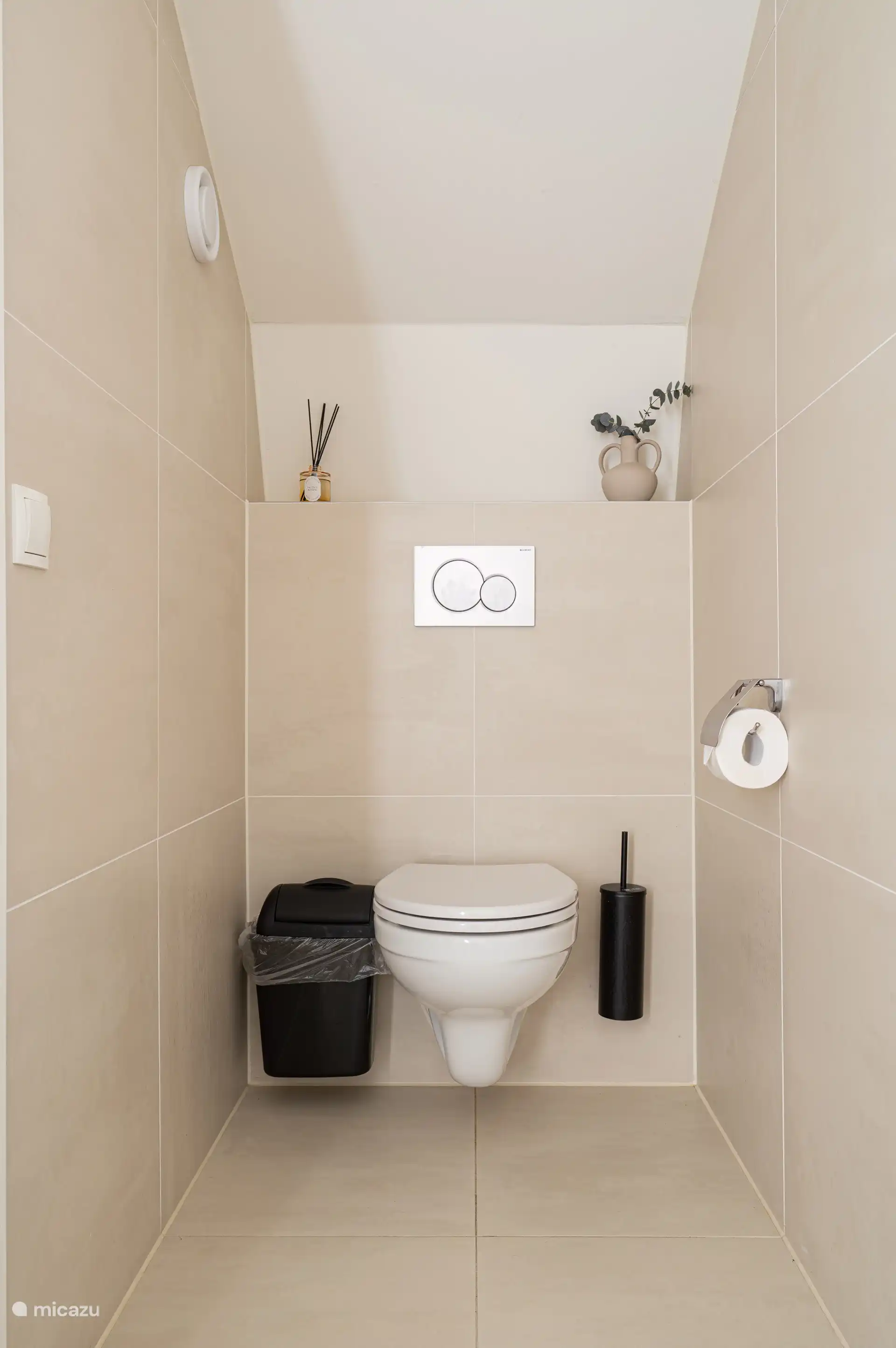 Separate toilet on the ground floor and 1st floor