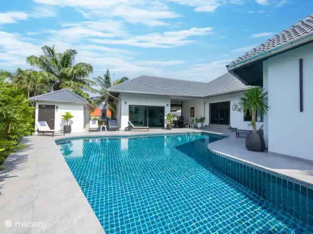 Villa Waree, minutes from City/Beach huren in Thailand, Oostelijke Golfkust, Pattaya - villa Zwembad