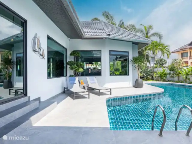 Villa Waree, minutes from City/Beach huren in Thailand, Oostelijke Golfkust, Pattaya - villa Zwembad