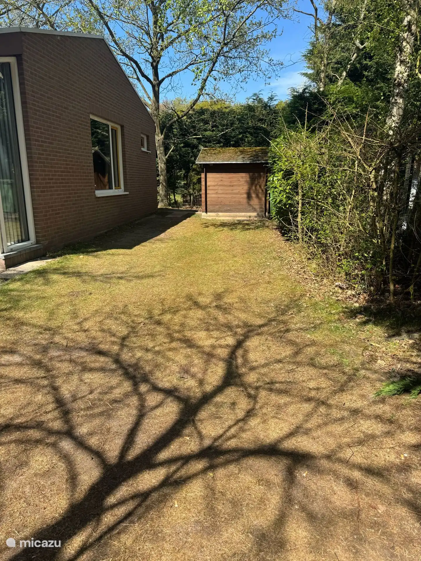 Das Anwesen verfügt über eine private Einfahrt für zwei Autos! Wie ideal:)