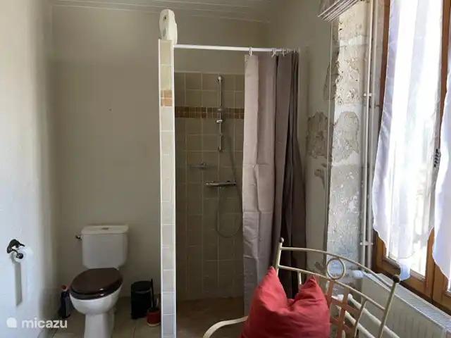 Maison Larroque - 6p | France, Lot-et-Garonne, Lacepede - maison de vacances Salle de bain principale dans la maison principale