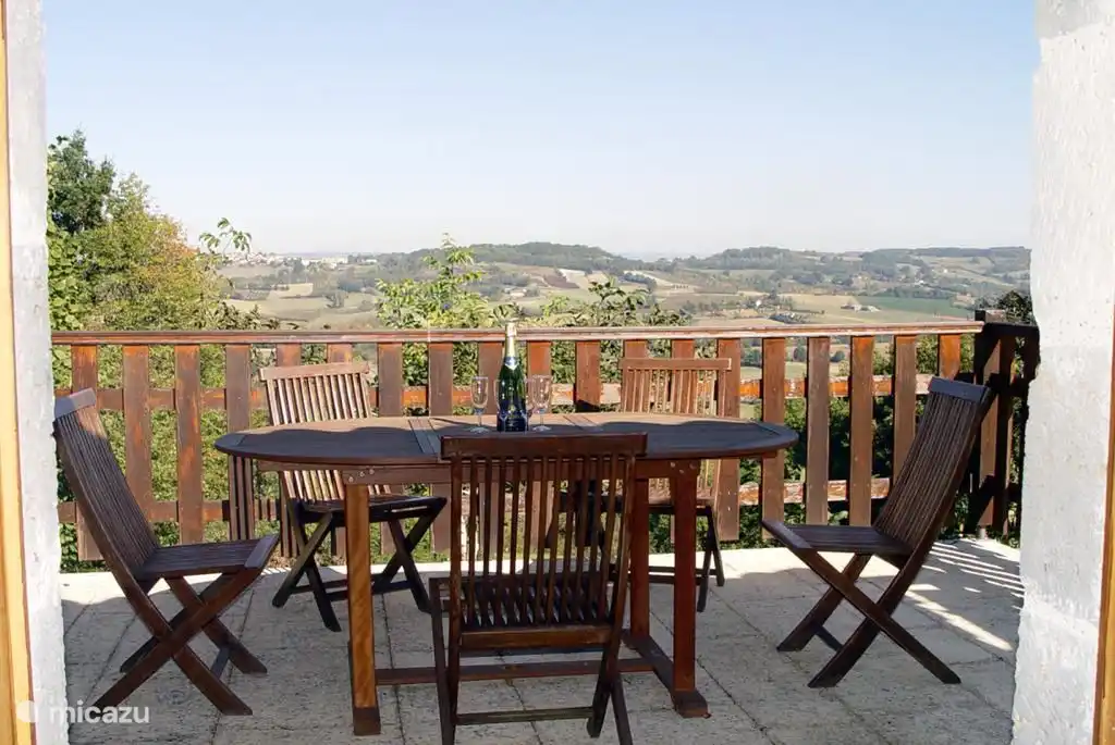 Belles vues, également depuis le gîte où vous avez une terrasse privée