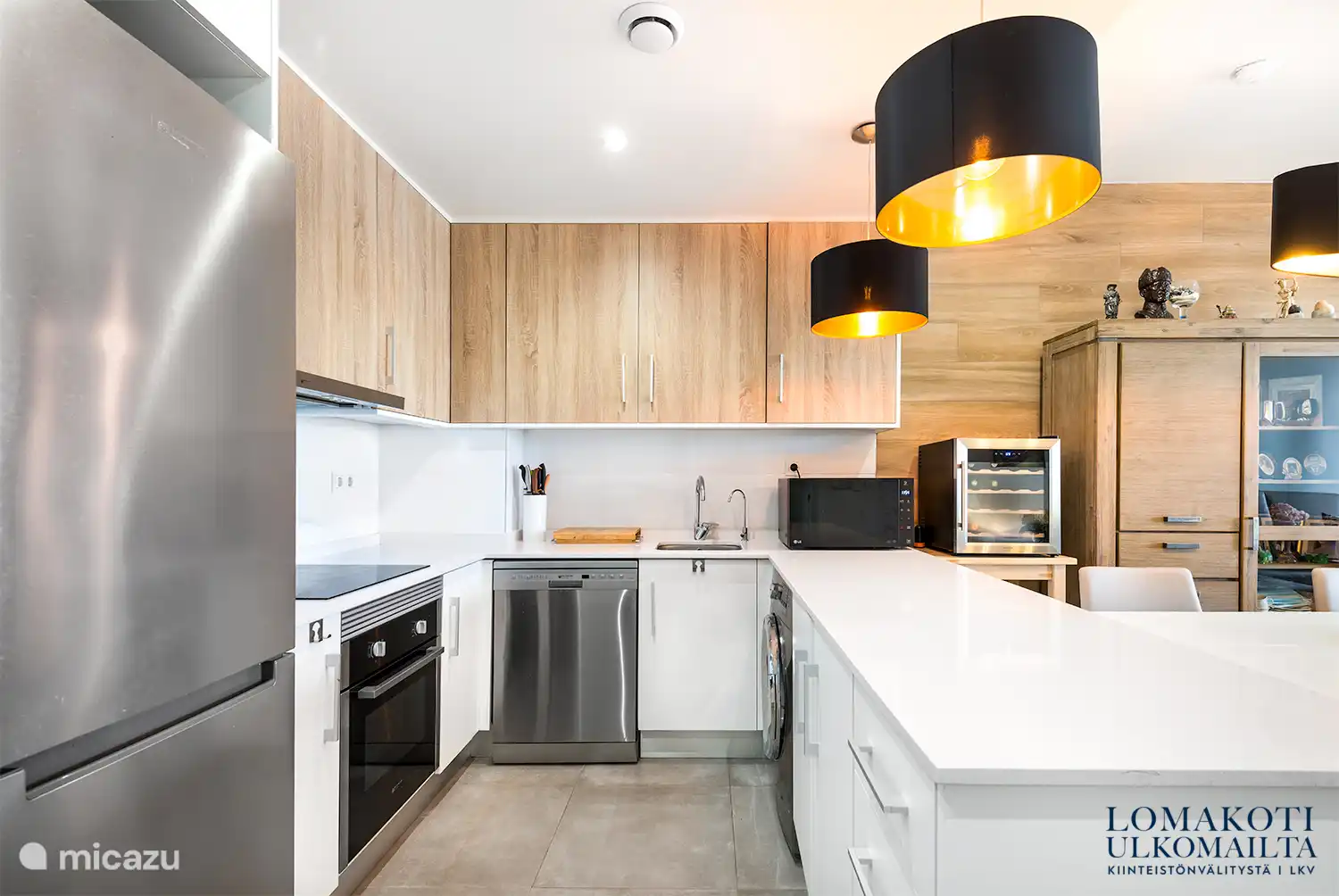 Offene Küche voll ausgestattet