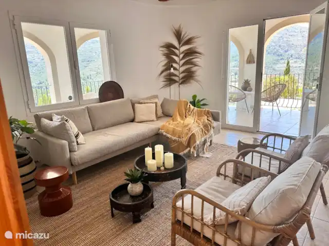 Location de Vacances Espagne, Costa Blanca, Benigembla, villa - LECQASA  Portes-fenêtres du salon à la naja.