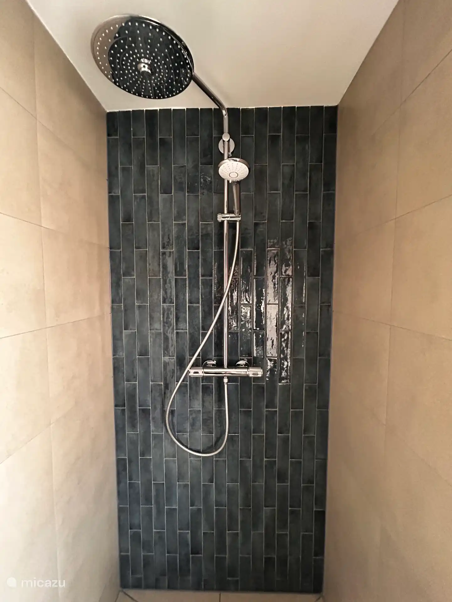 Badezimmer mit Regendokumentation