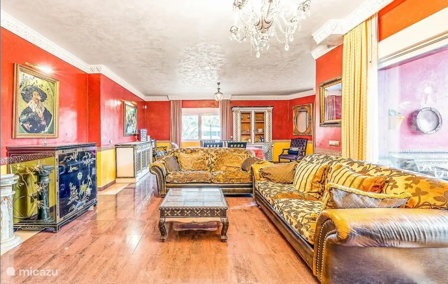 Grand Salon Rouge, no ordinary furnishings. Some pieces date from 18th century