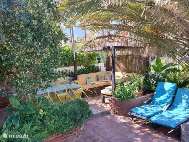 Location de Vacances Espagne, Costa del Sol, Benalmádena, villa - Plage à 2 min à pied + piscine chauffée + jacuzzi Espace barbecue 18 personnes