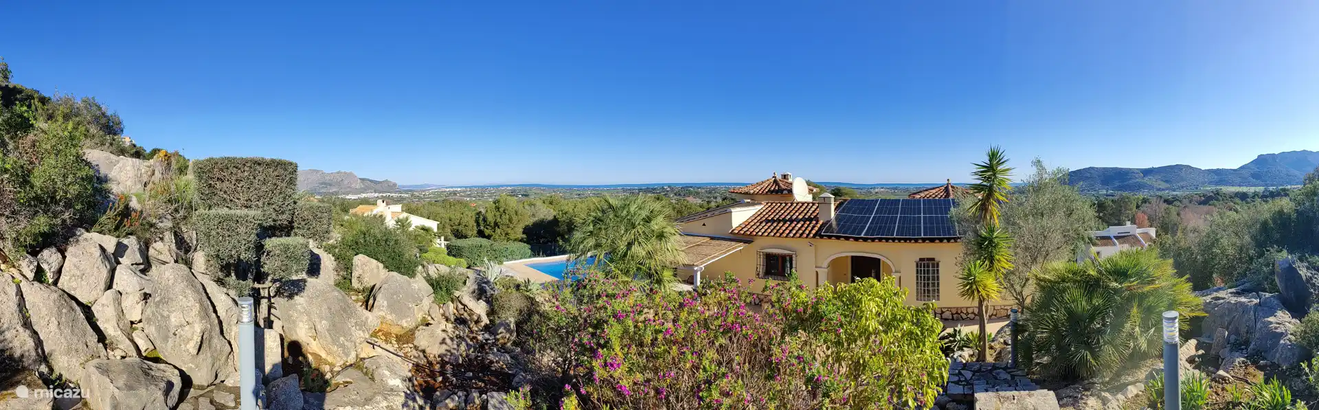 Panoramic view from the plateau in the rock garden.