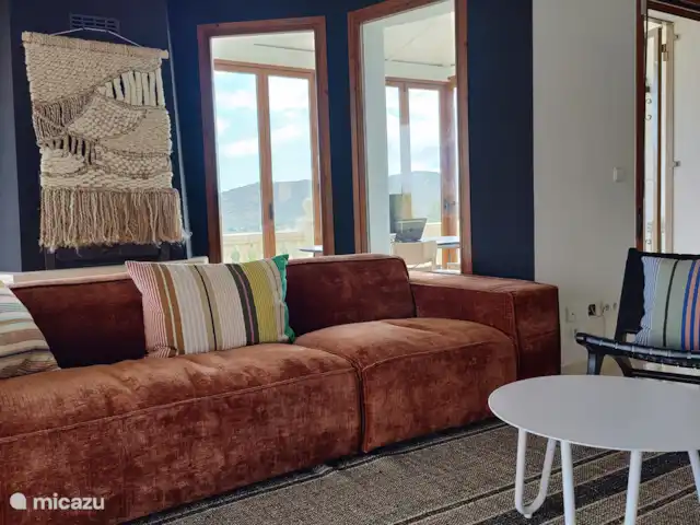 Casa Luna Blanc huren in Spanje, Costa Blanca, Pedreguer - villa Gezellig salon met ruime, comfortabele zetel.