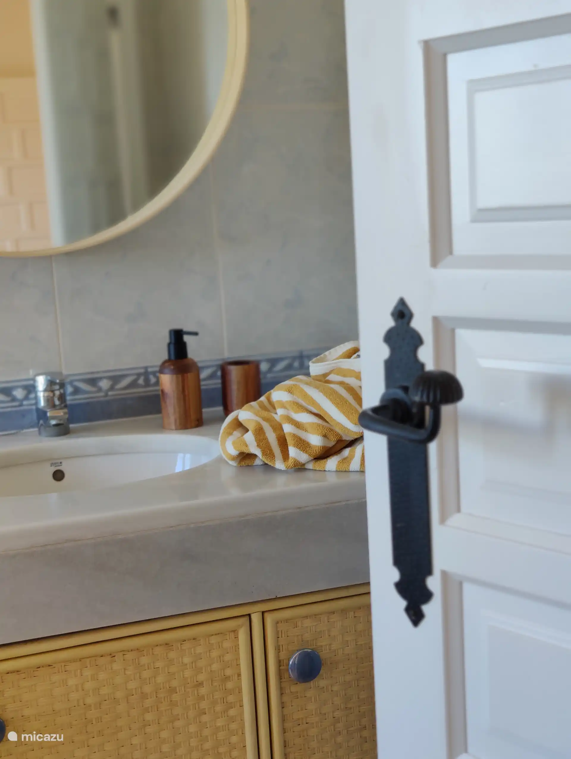 Bathroom 1 (ensuite bedroom 1) - Ground floor.