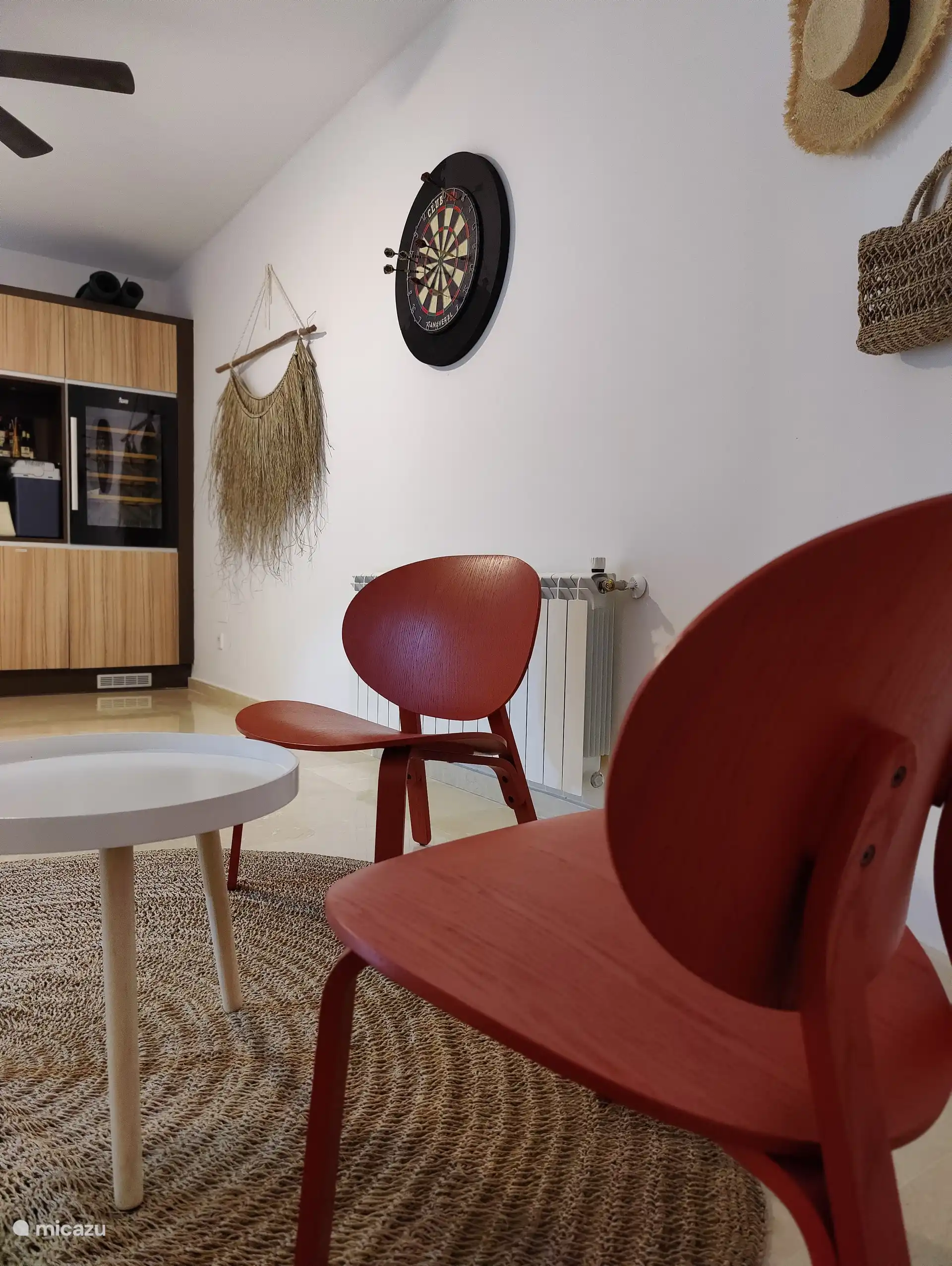 Extra relaxation area on the ground floor.