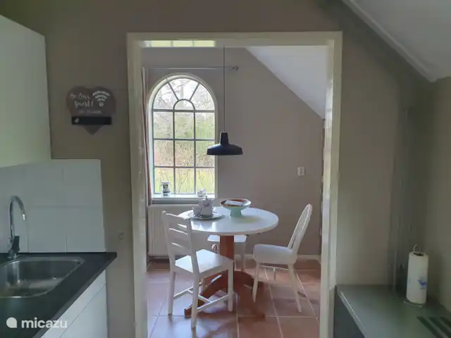 casa vacacional en Países Bajos, Overijssel, Balkbrug – Casa de vacaciones Reestdal Vista de la zona de comedor.