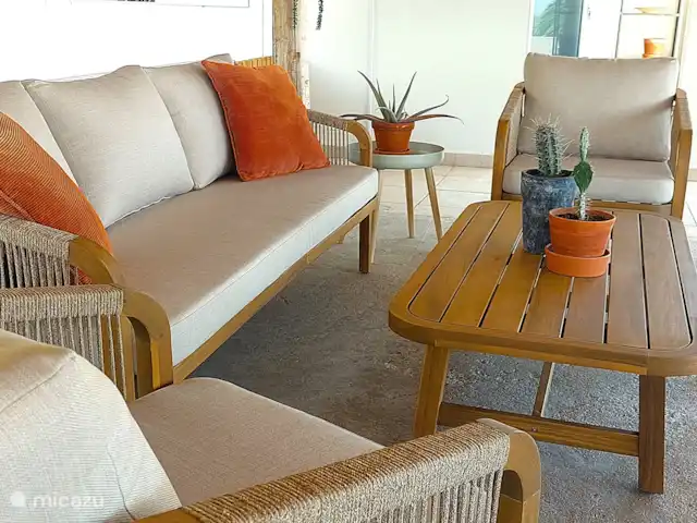Palapa Sea View huren in Curaçao, Banda Abou (west), Fontein - appartement Terras Palapa voorzijde