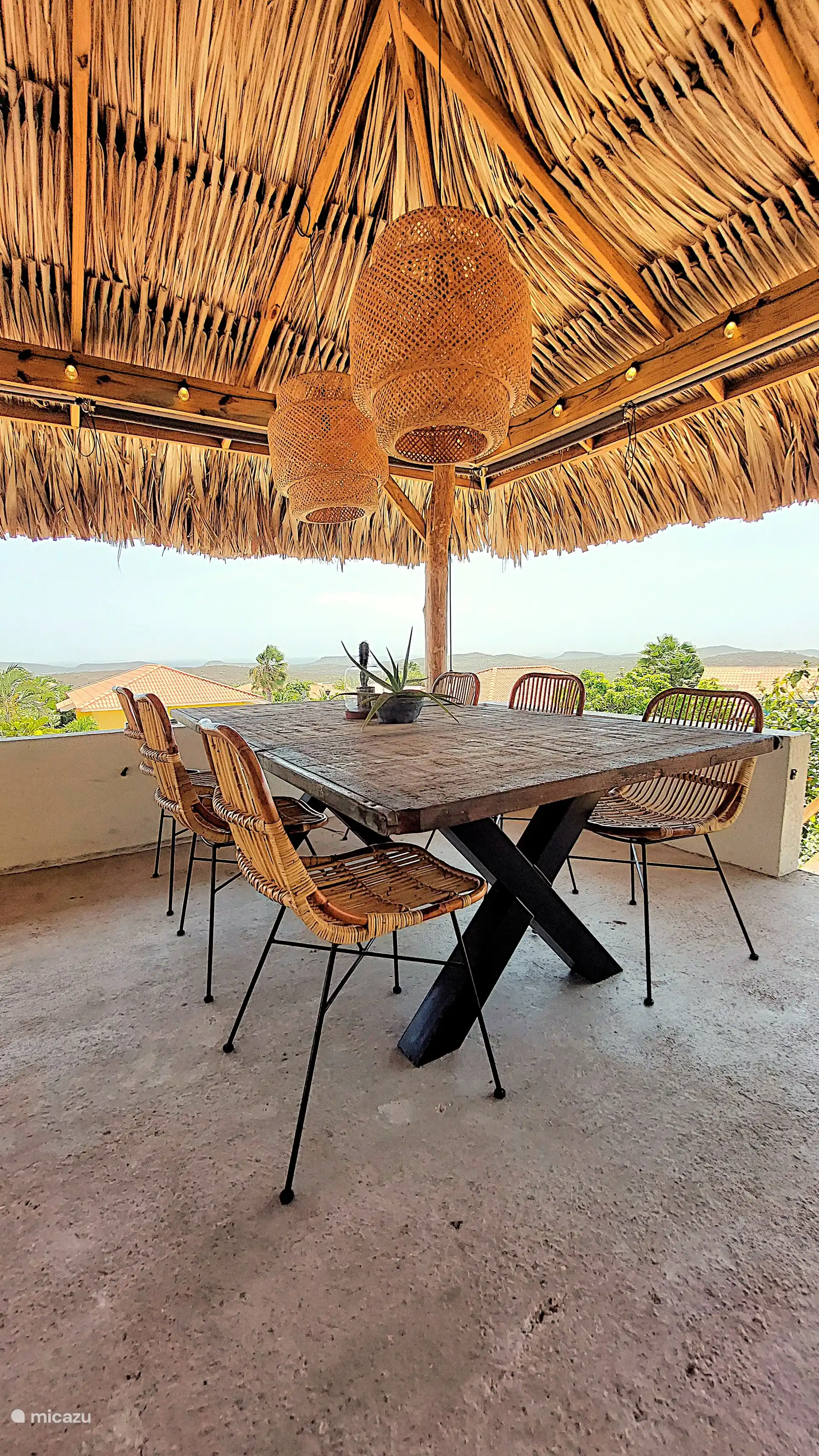 Dining area with sea view and beautiful views