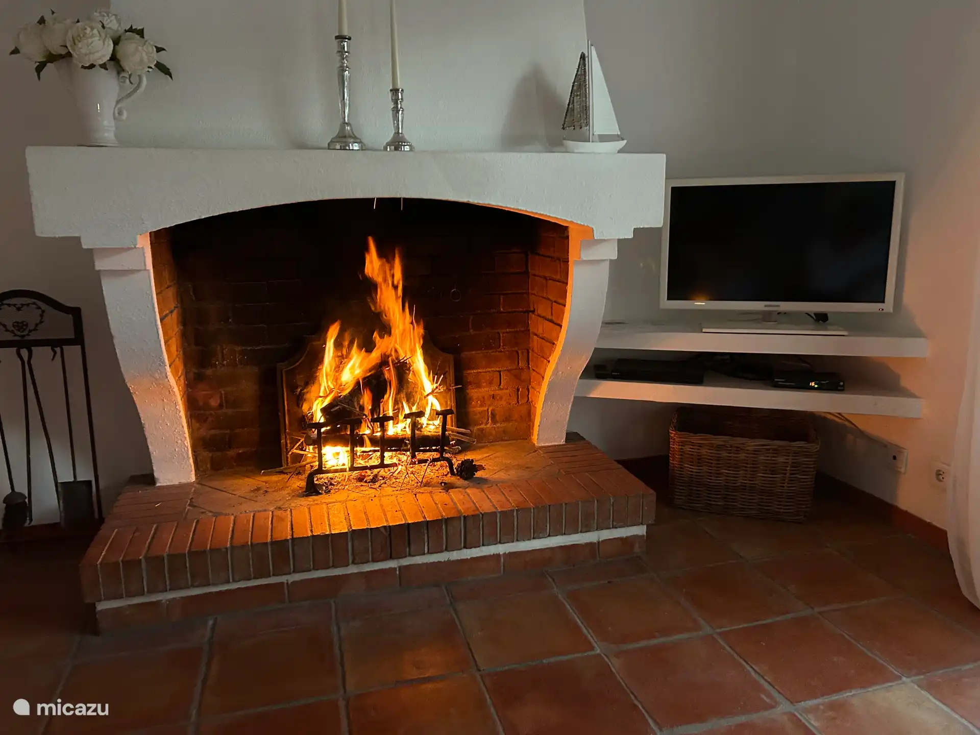 Cheminée dans le salon