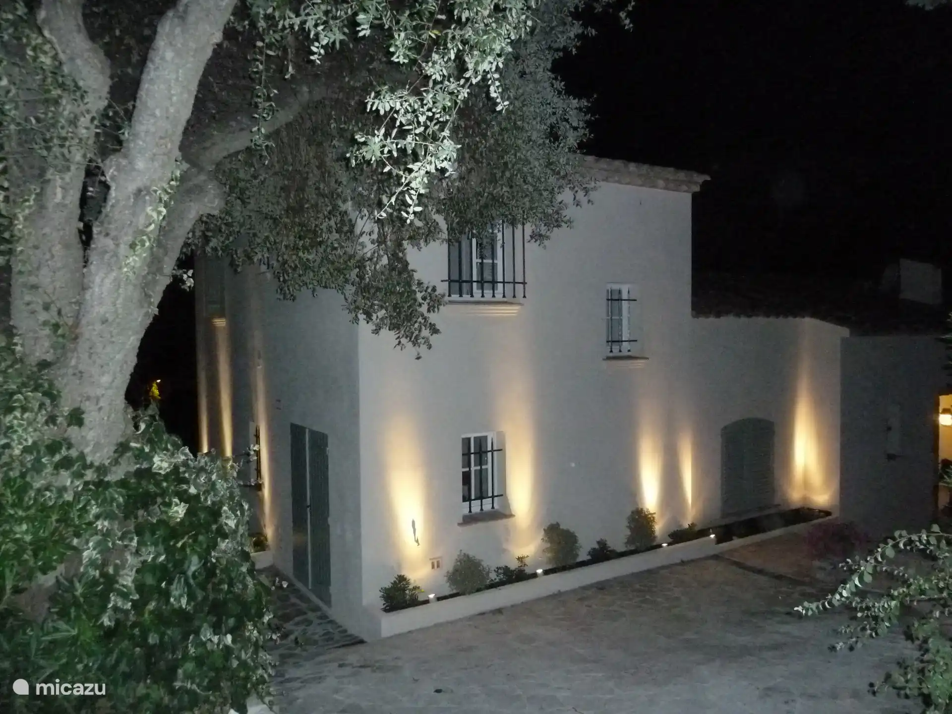 Notre maison la nuit