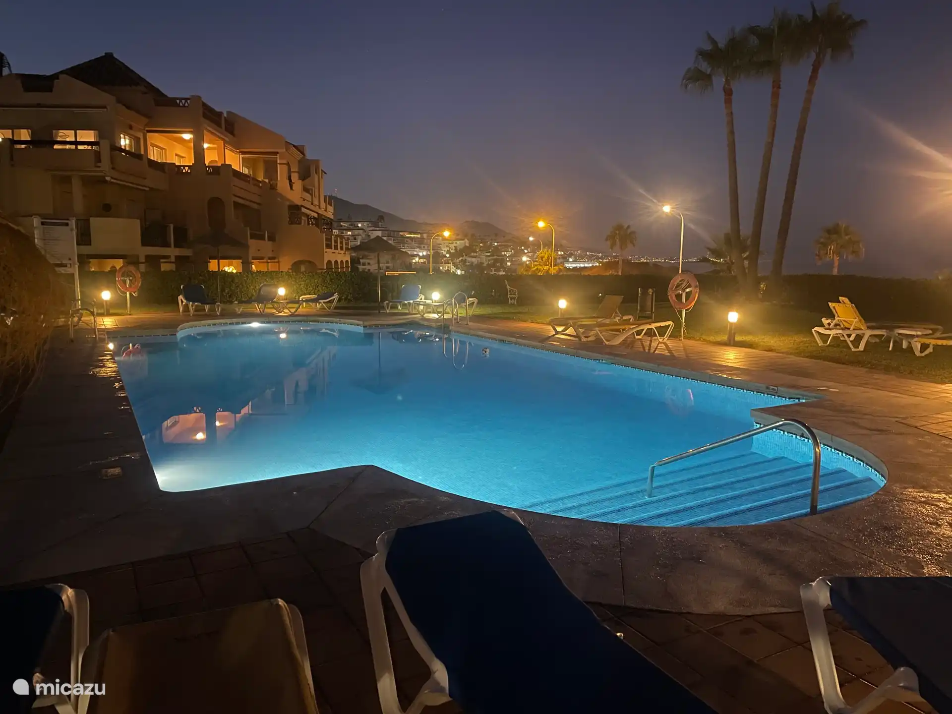 Segunda piscina tranquila a 40 metros del apartamento. 