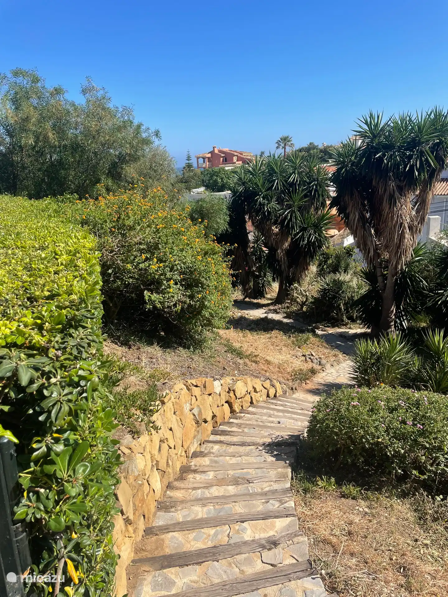 Camino a la playa (también se puede tomar la carretera regular) 