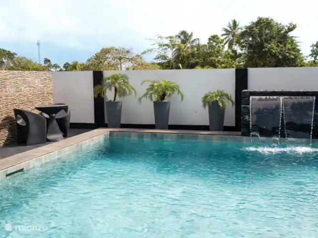 Luxe appartementen met zwembad. huren in Suriname, Paramaribo, Paramaribo - villa zwembad