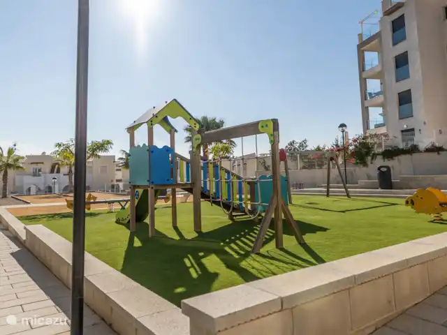 Penthouse with rooftop terrace huren in Spanje, Costa Blanca, Orihuela - appartement Speeltuin