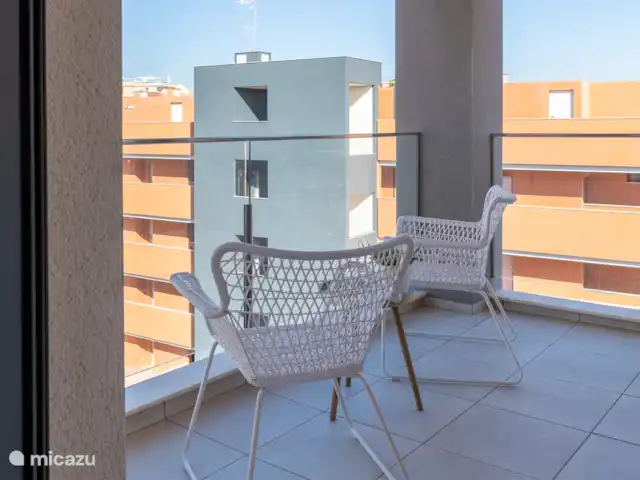 Penthouse with rooftop terrace huren in Spanje, Costa Blanca, Orihuela - appartement balkon