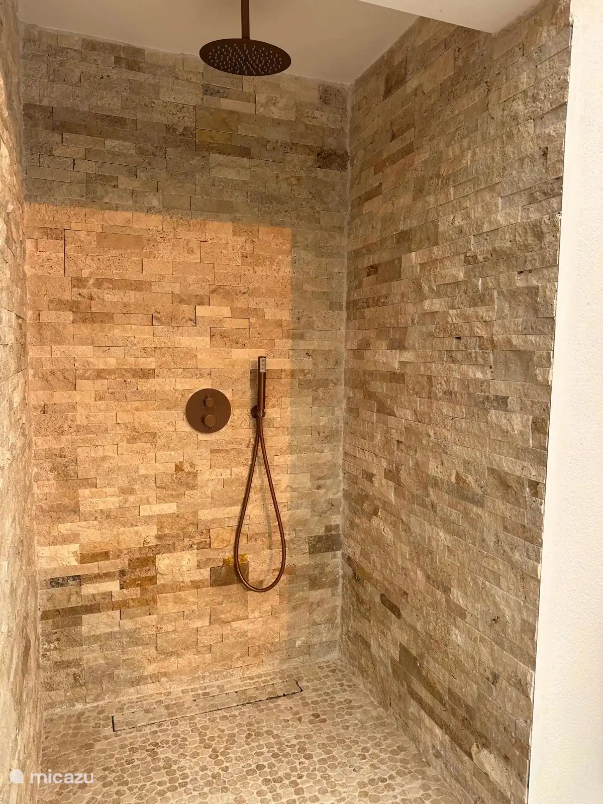 Casa Estrella outdoor shower by the pool 
