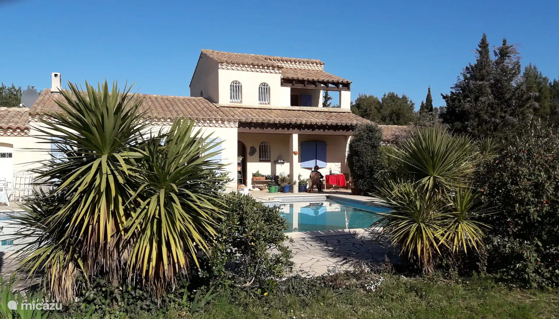 Vista del conjunto y de la piscina