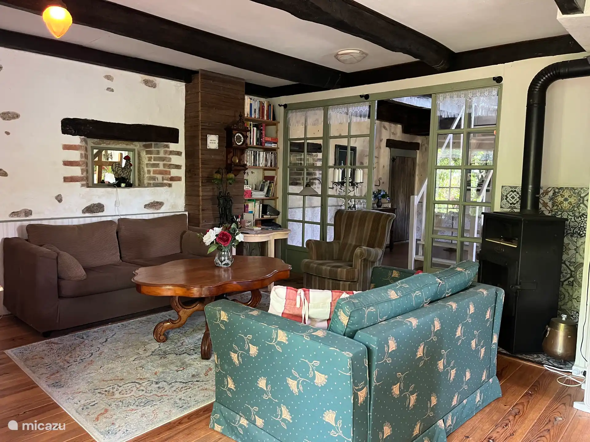 Wohnzimmer in der Nähe der Küche