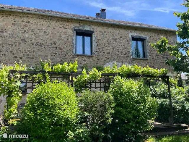 Le Chapeau huren in Frankrijk, Nièvre, Ouroux-en-Morvan - vakantiehuis Le Chapeau huren in Frankrijk, Nièvre, Ouroux-en-Morvan - vakantiehuis