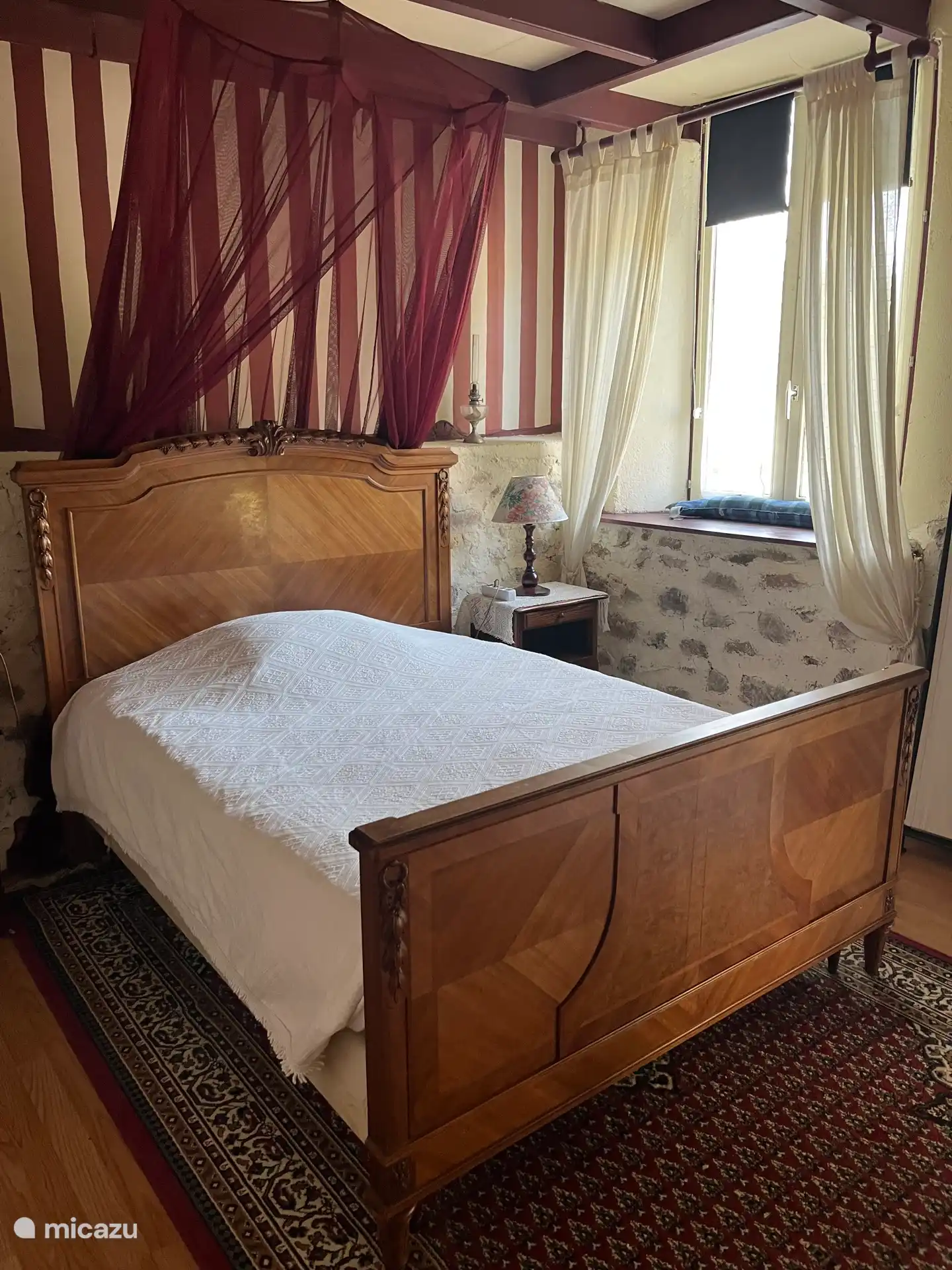 Bedroom 2, double bed