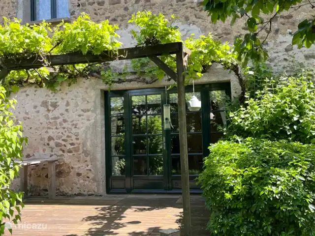 Le Chapeau huren in Frankrijk, Nièvre, Ouroux-en-Morvan - vakantiehuis terras