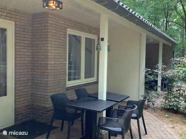 Boshuisje C20 Garderen - La Veluwe | Pays-Bas, Gueldre, Garderen - maison mitoyenne Terrasse couverte à l’arrière