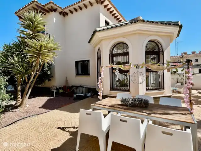Casa Real en España, Costa Blanca, Ciudad Quesada - villa Jardín con terraza