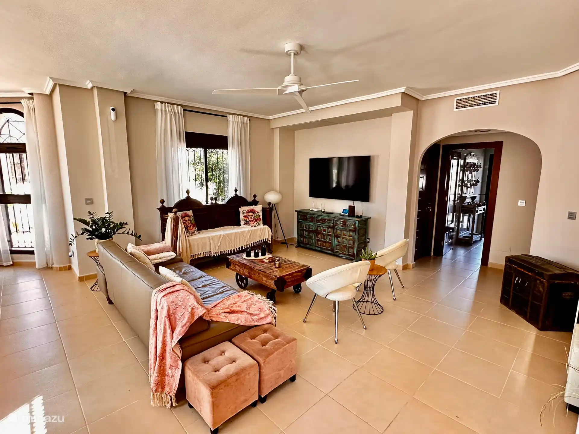 Sitzecke mit SMART-TV