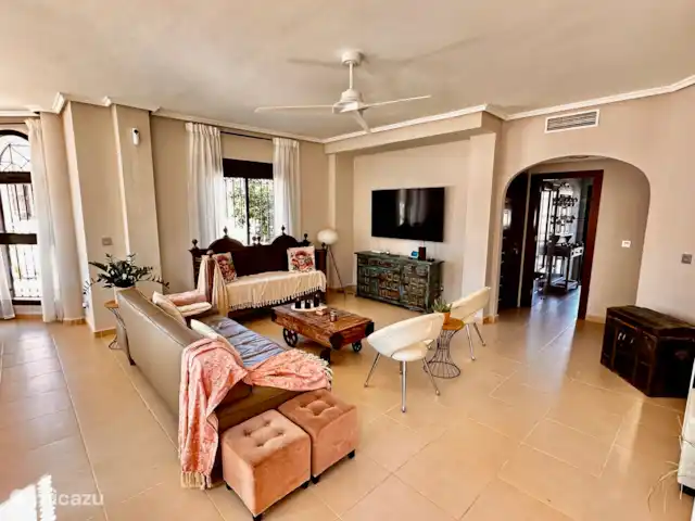 Casa Real en España, Costa Blanca, Ciudad Quesada - villa Sala de estar con SMART TV