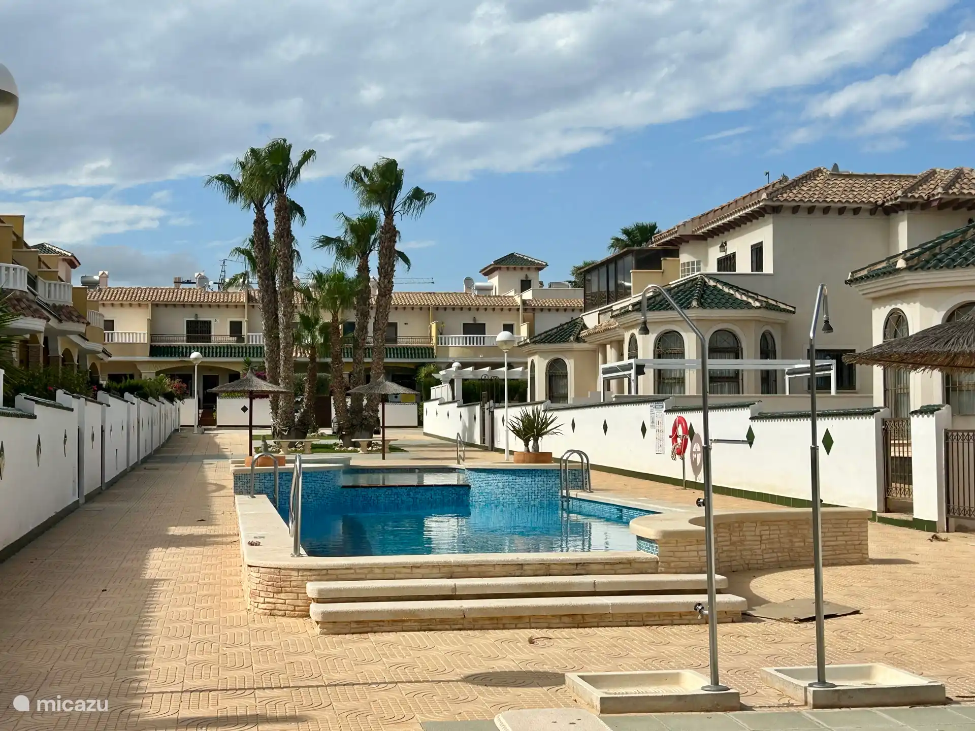 2 Swimmingpools und 1 Kinderbecken