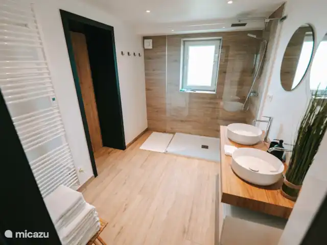 Escapada a los Lagos  en Bélgica, Ardenas, Cerfontaine - villa