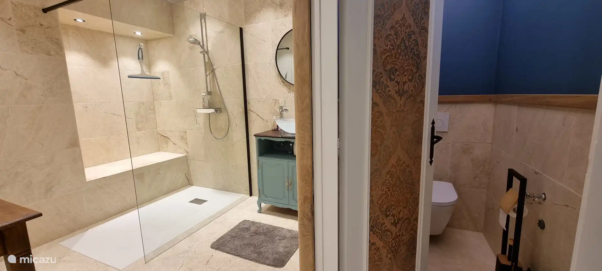 Badezimmer und WC der Gîte Boyar im 2. Schlafzimmer