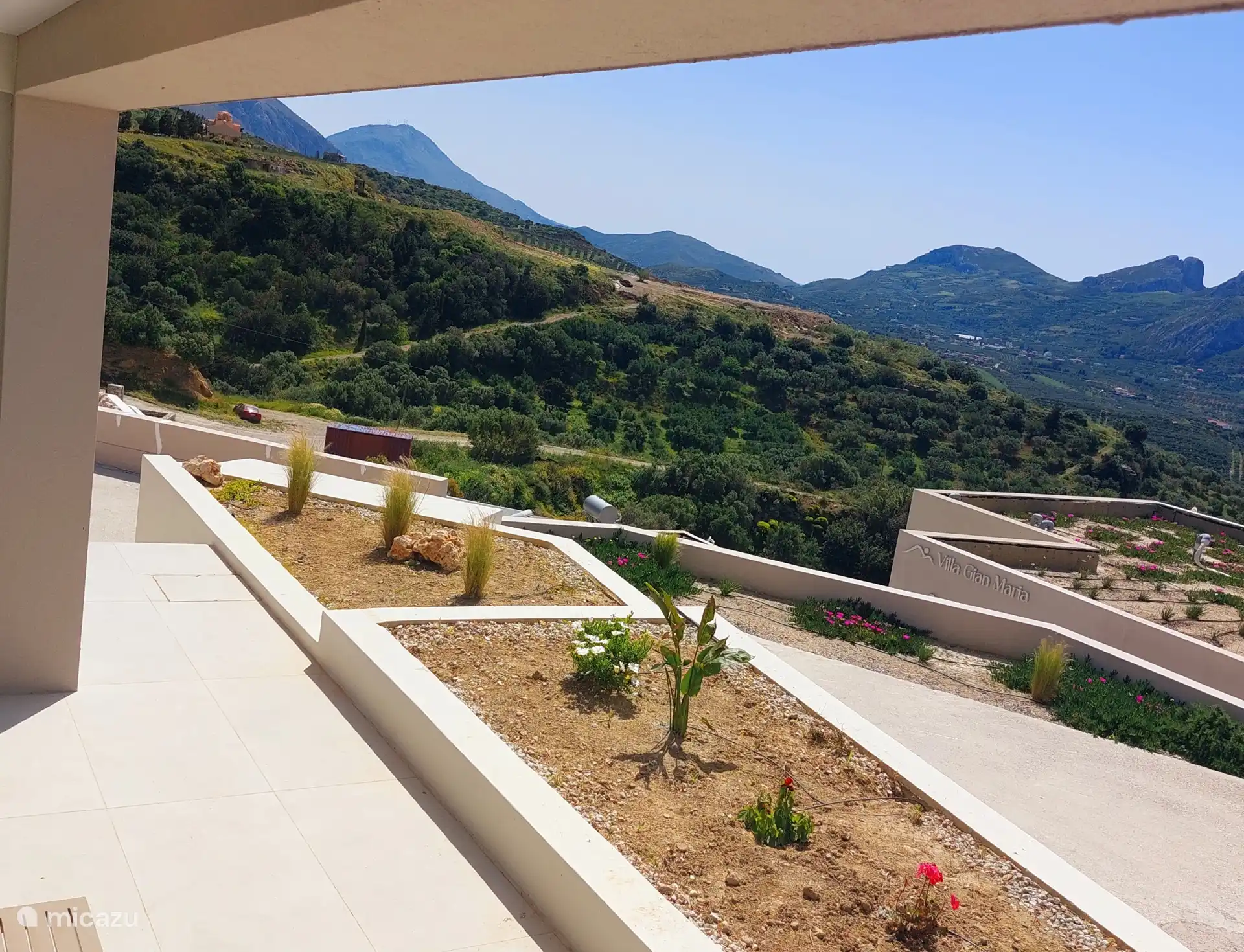 Blick von der ersten Terrasse