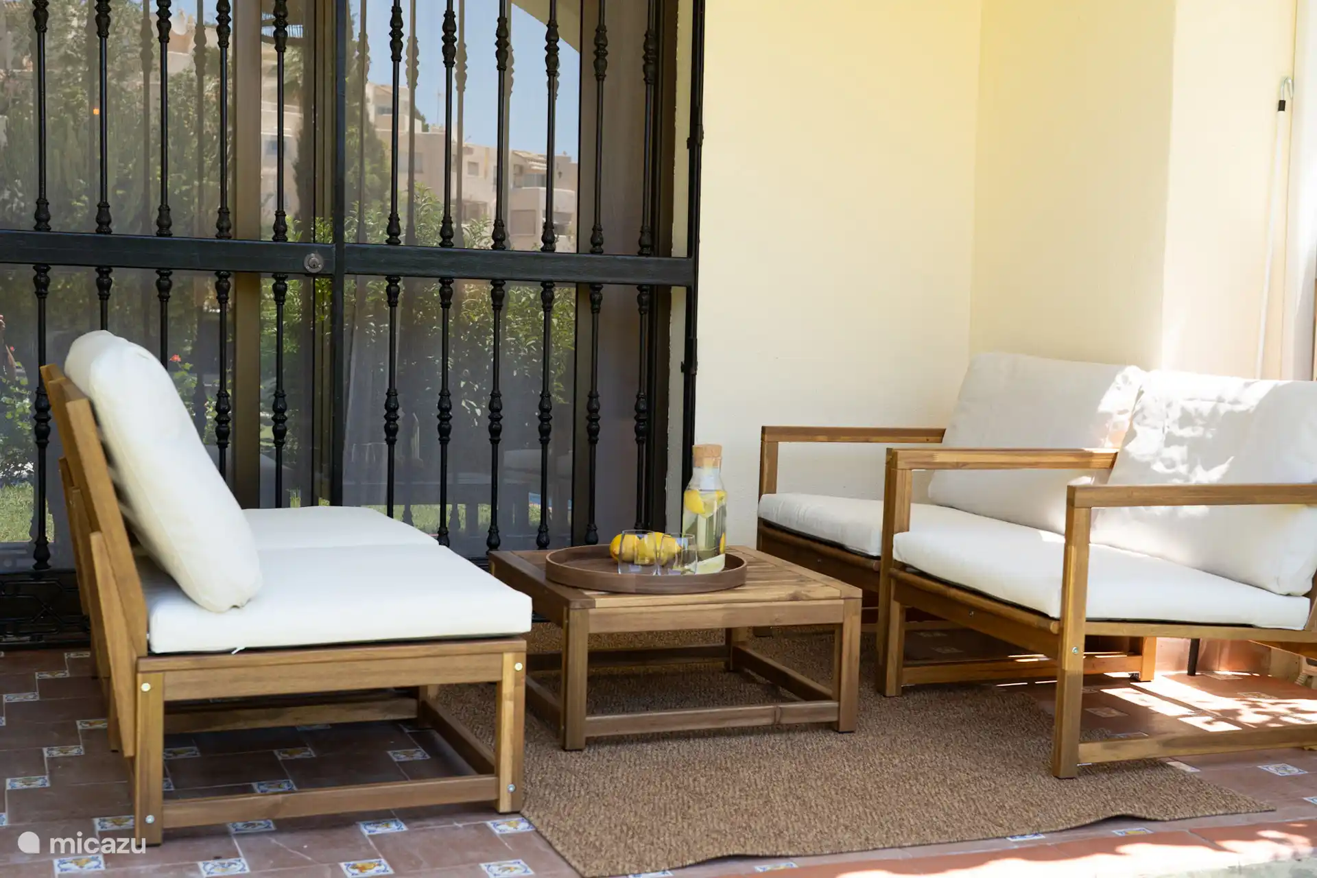 Profitez des merveilleuses soirées d’été sur votre propre terrasse. 