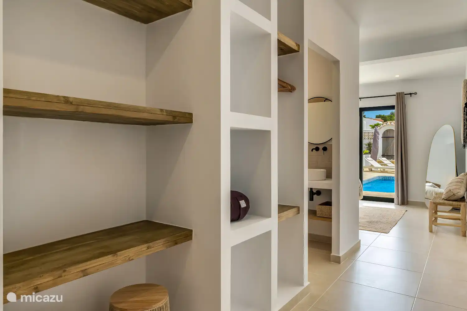 Hallway master bedroom