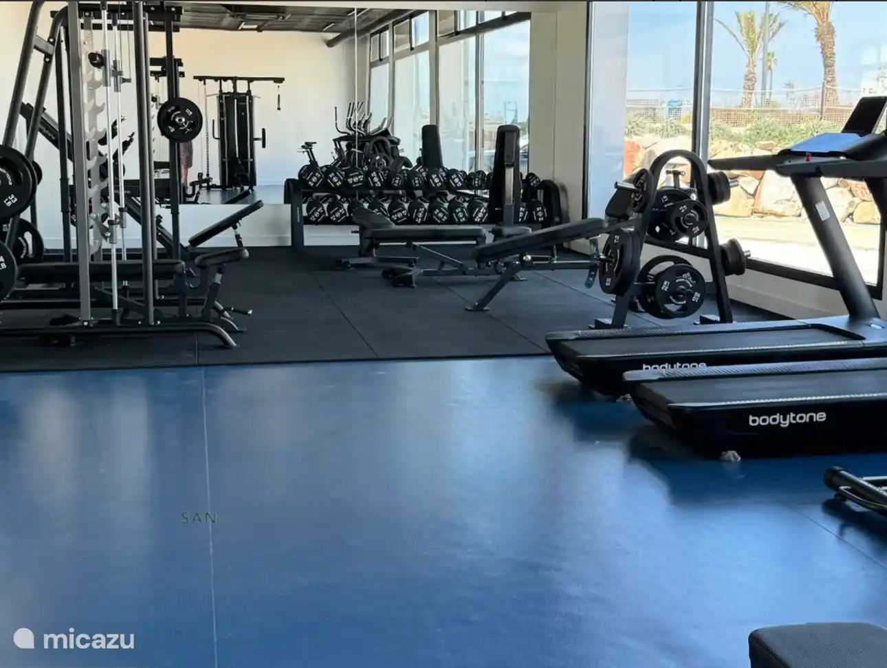 El gimnasio, bien equipado y refrigerado. Entrada gratuita para los huéspedes de Casa Bohonito 
