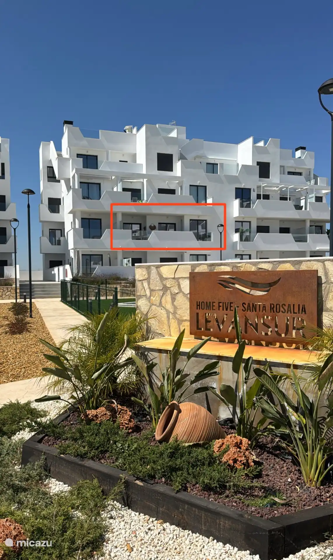 Casa Bohonito está ubicada en el resort Levansur Home Five, en el primer piso del Bloque 2.