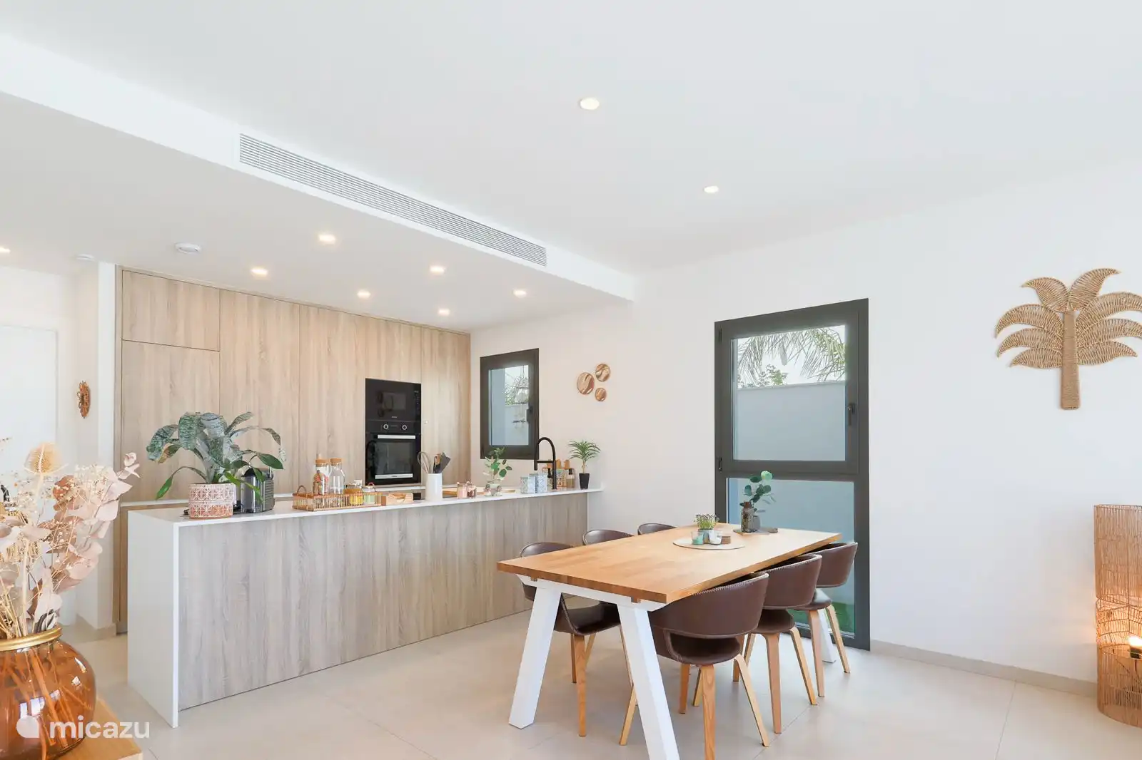 Área de comedor-cocina 